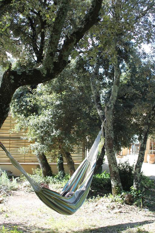 Willa A L'Est D'Uzes Saint-Siffret Zewnętrze zdjęcie