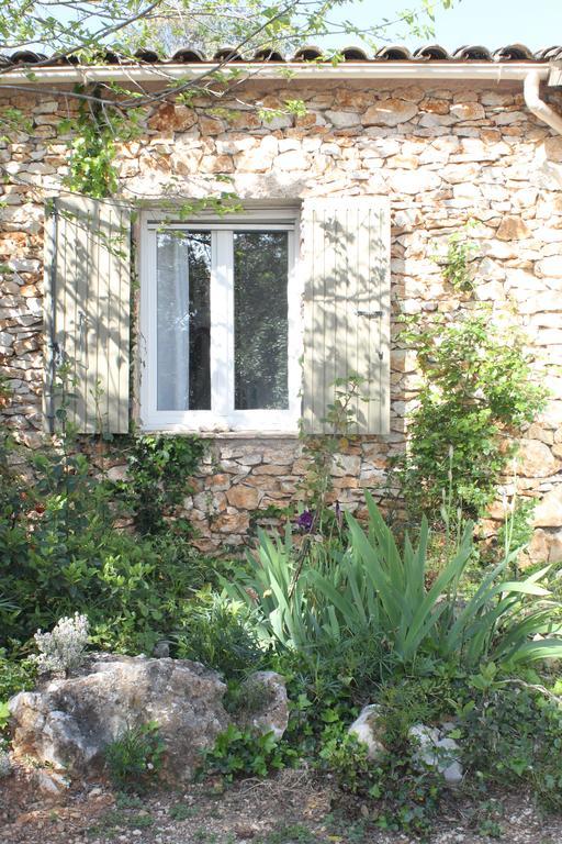 Willa A L'Est D'Uzes Saint-Siffret Zewnętrze zdjęcie