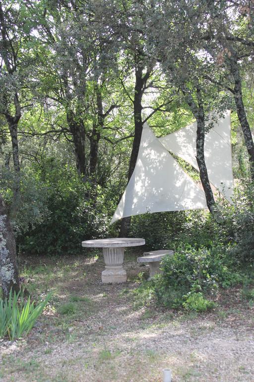 Willa A L'Est D'Uzes Saint-Siffret Zewnętrze zdjęcie