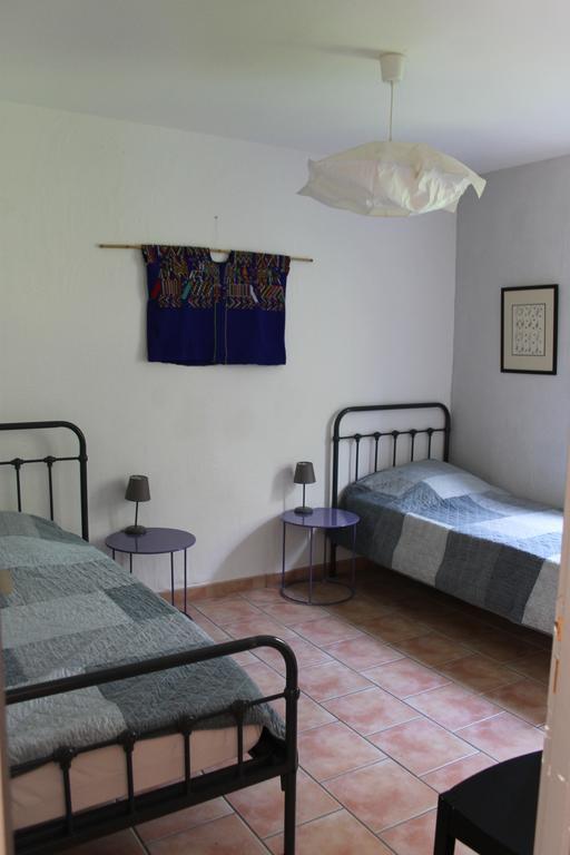 Willa A L'Est D'Uzes Saint-Siffret Zewnętrze zdjęcie